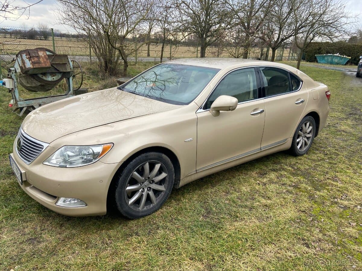 2007 Lexus LS - 2