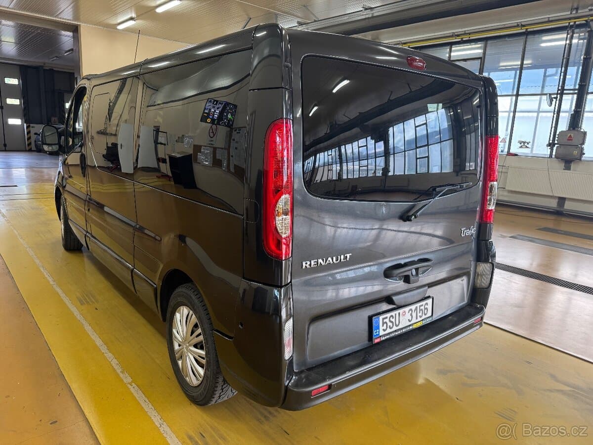 2011 Renault TRAFIC - 2