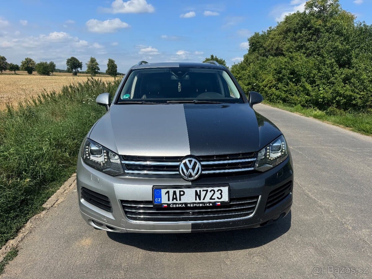 2010 Volkswagen TOUAREG - 2