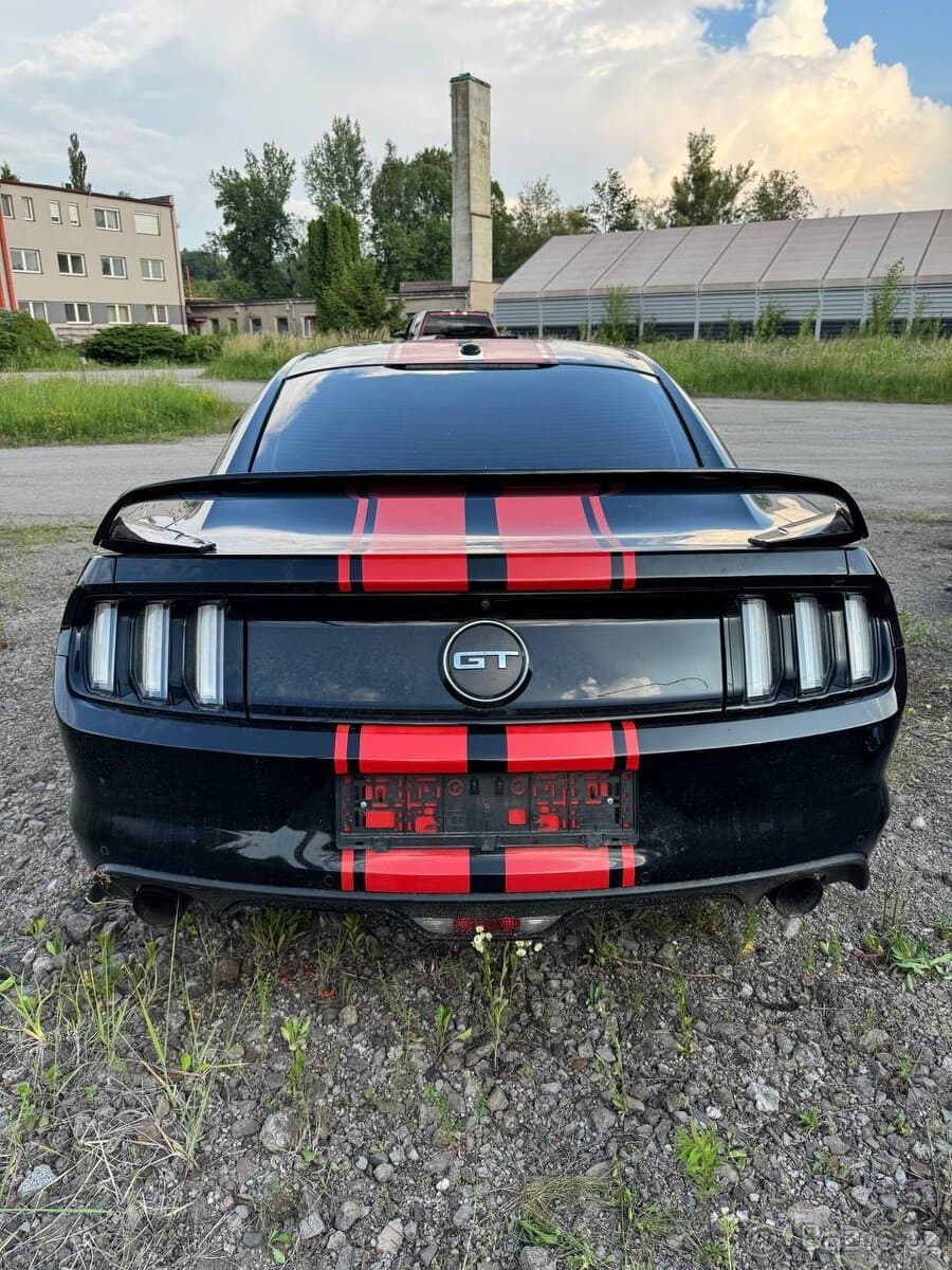2017 Ford MUSTANG - 2