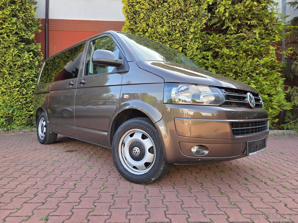 2010 Volkswagen MULTIVAN - 2