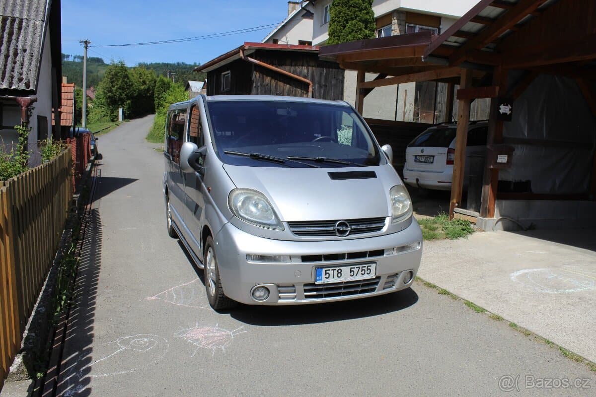 2005 Opel VIVARO - 2
