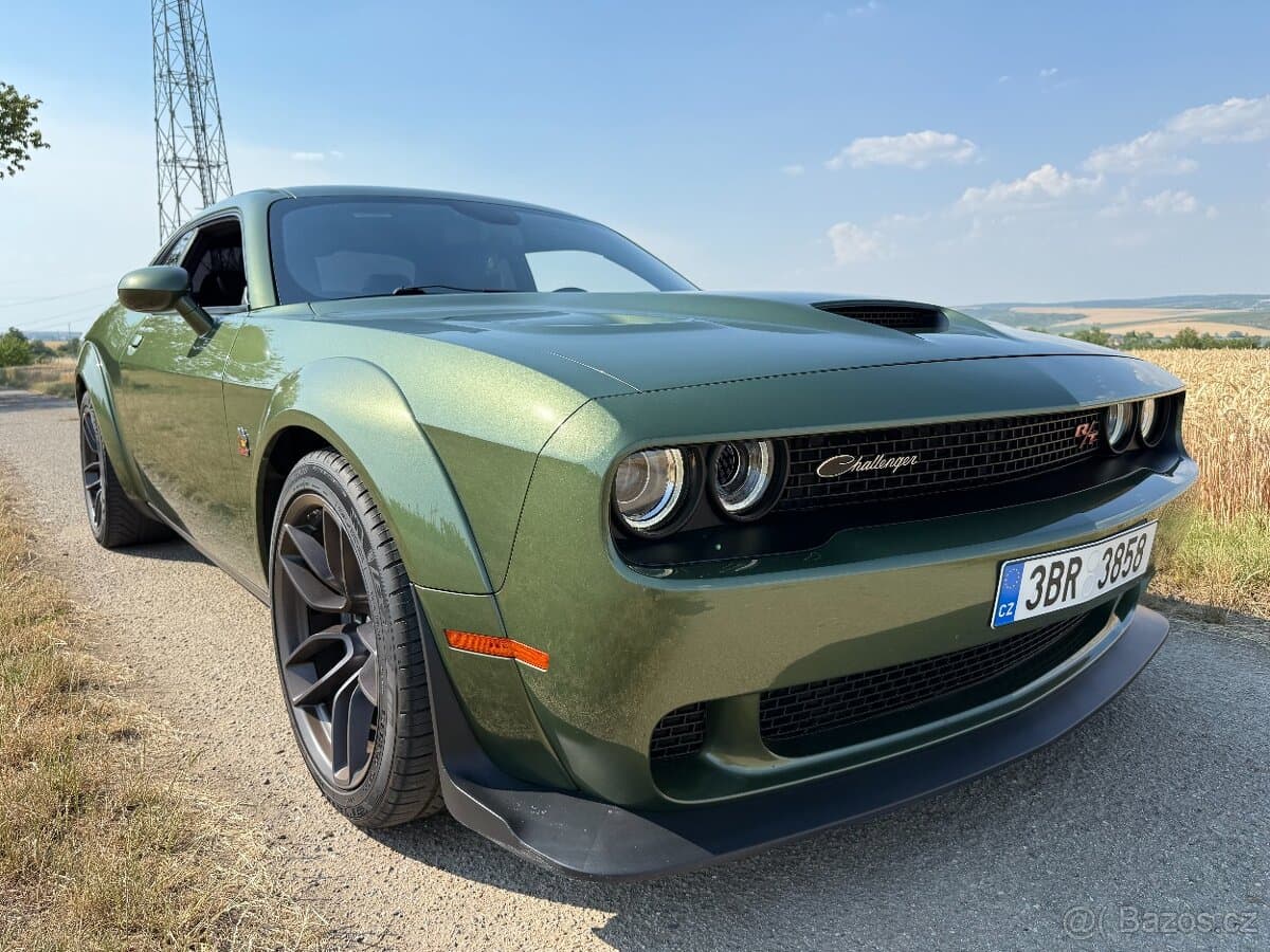 2021 Dodge CHALLENGER - 2