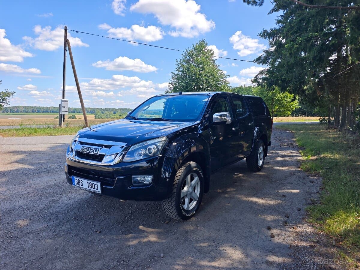 2015 Isuzu D-MAX - 2