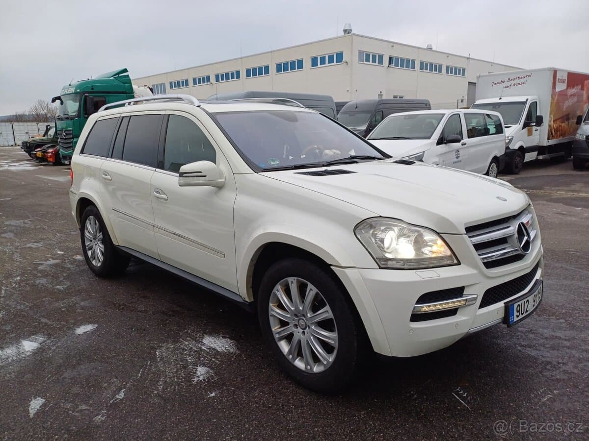 2012 Mercedes-Benz GL - 2