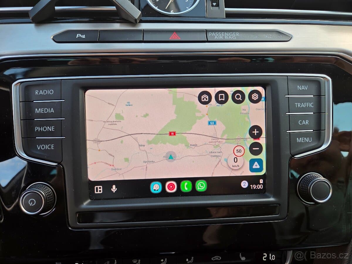 2016 Volkswagen PASSAT - 2