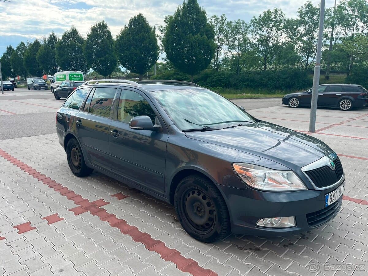Škoda OCTAVIA - 2