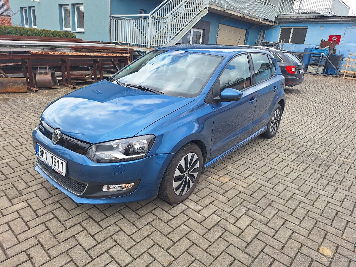 2017 Volkswagen POLO - 2