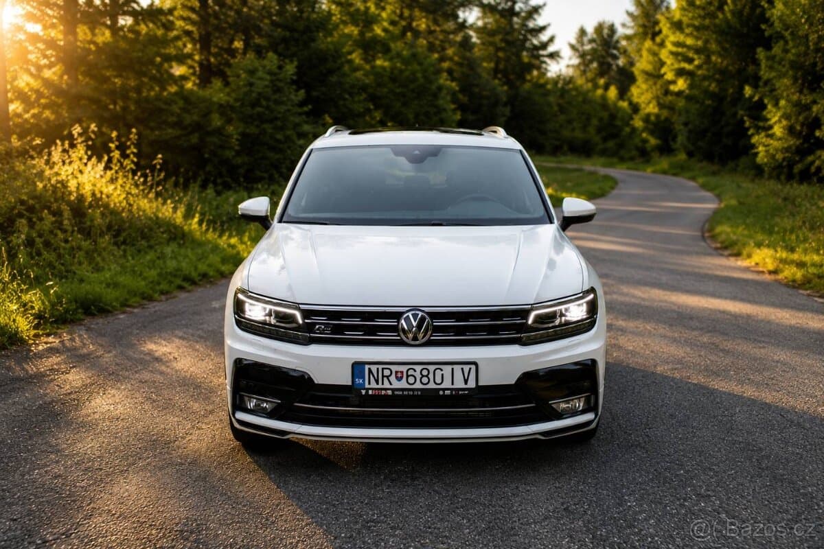 2017 Volkswagen TIGUAN - 2