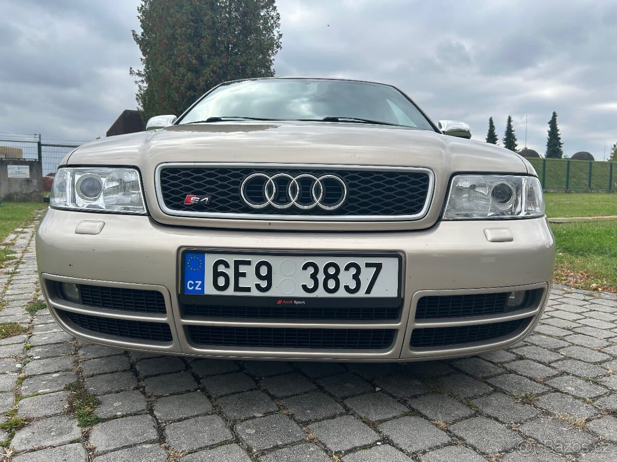 Audi S4 - 2