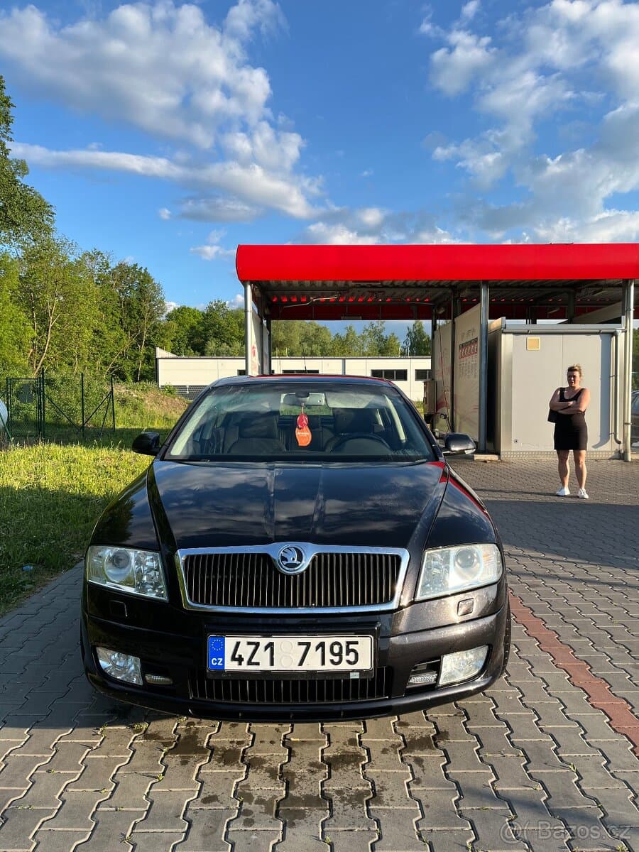 Škoda OCTAVIA - 2