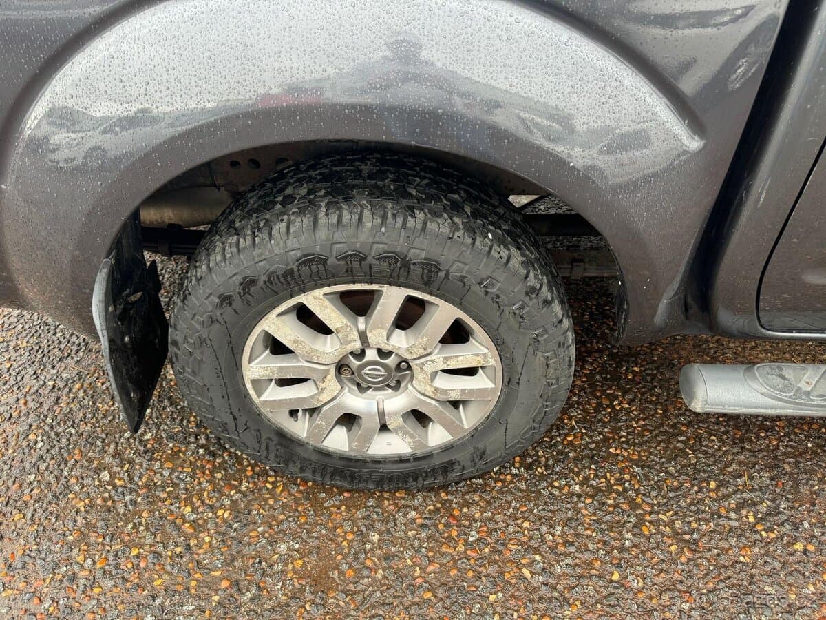 Nissan PATHFINDER - 2
