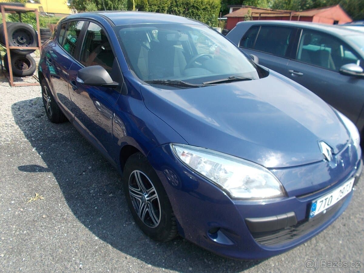 2010 Renault MEGANE - 2