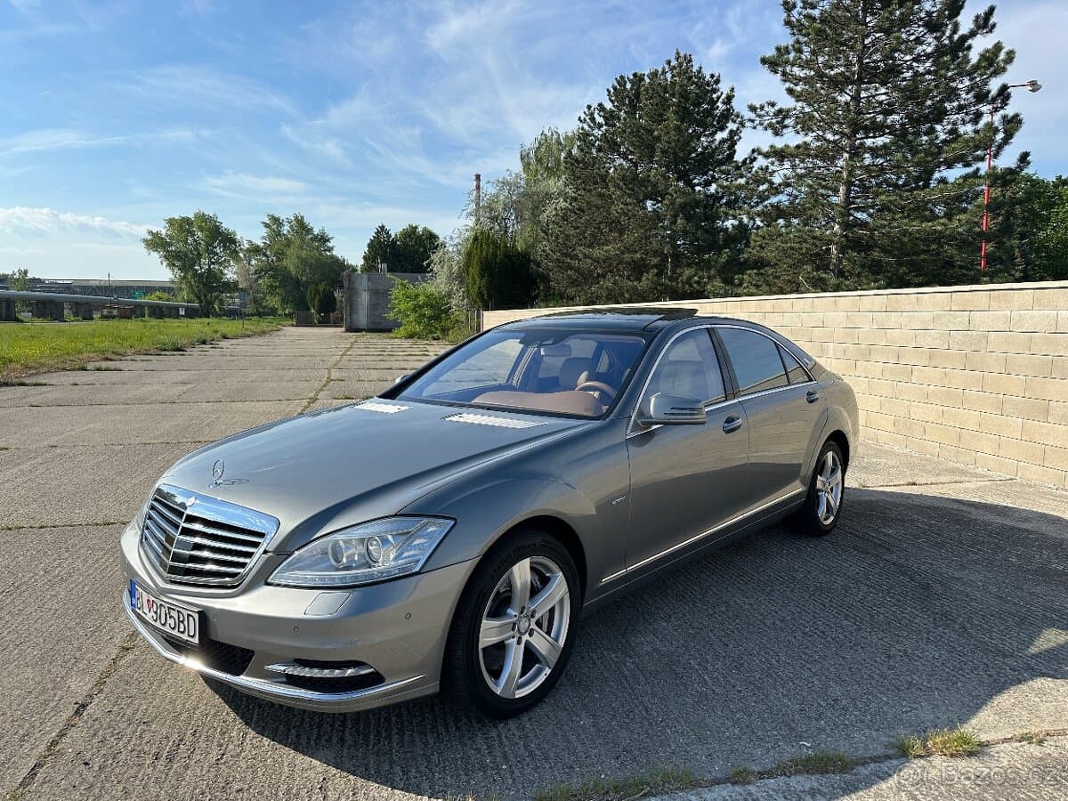2011 Mercedes-Benz OSTATNÍ - 2
