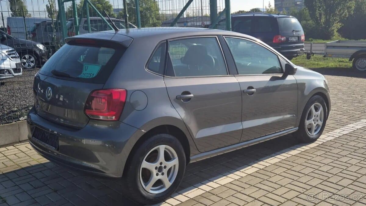 2012 Volkswagen POLO - 2