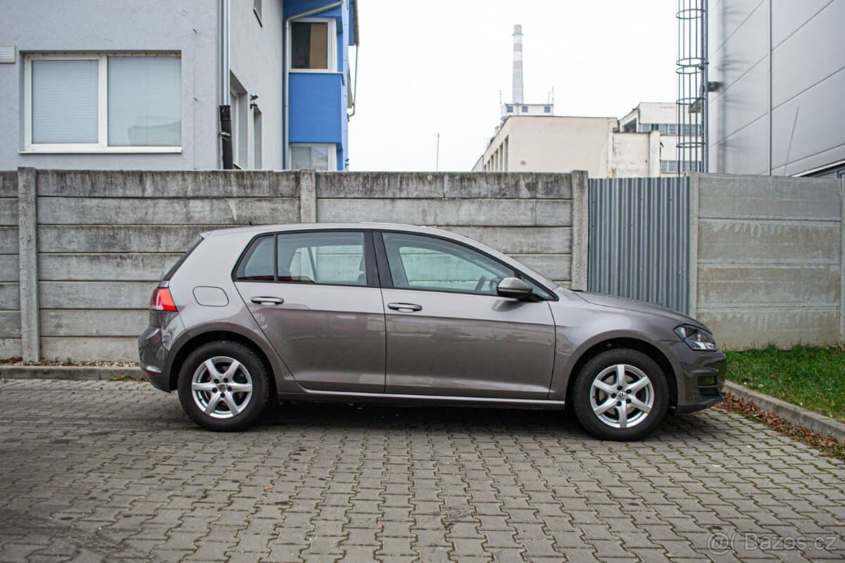 2016 Volkswagen GOLF - 2