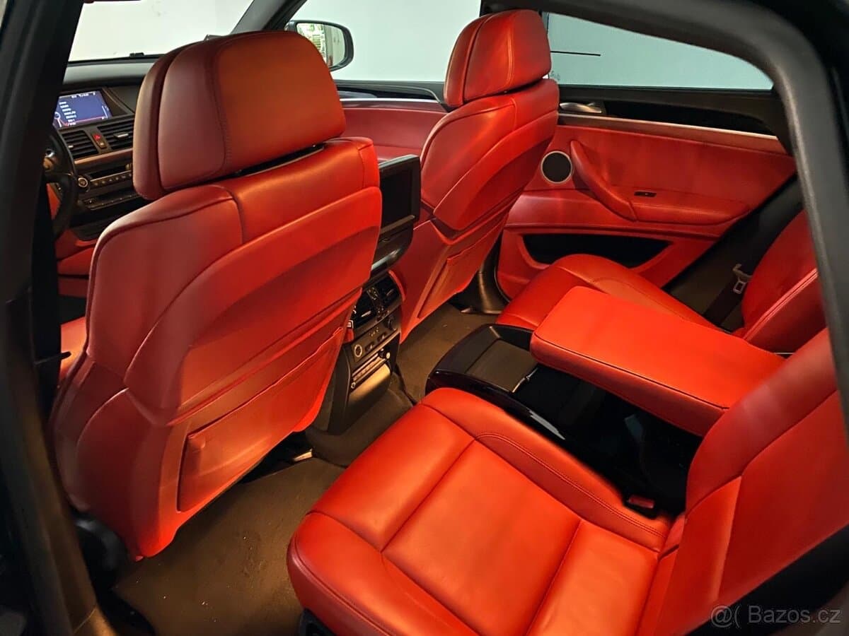 2010 BMW X6 - 2