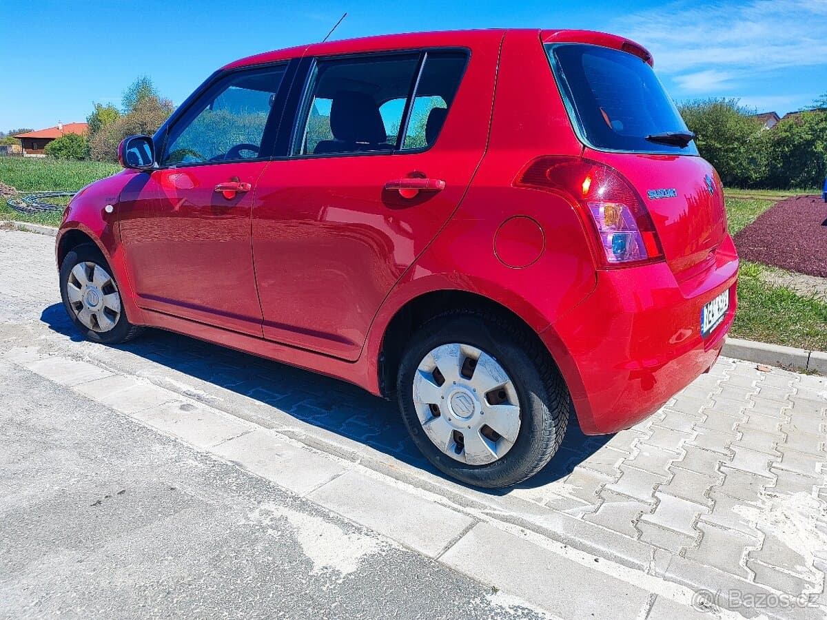 2010 Suzuki SWIFT - 2