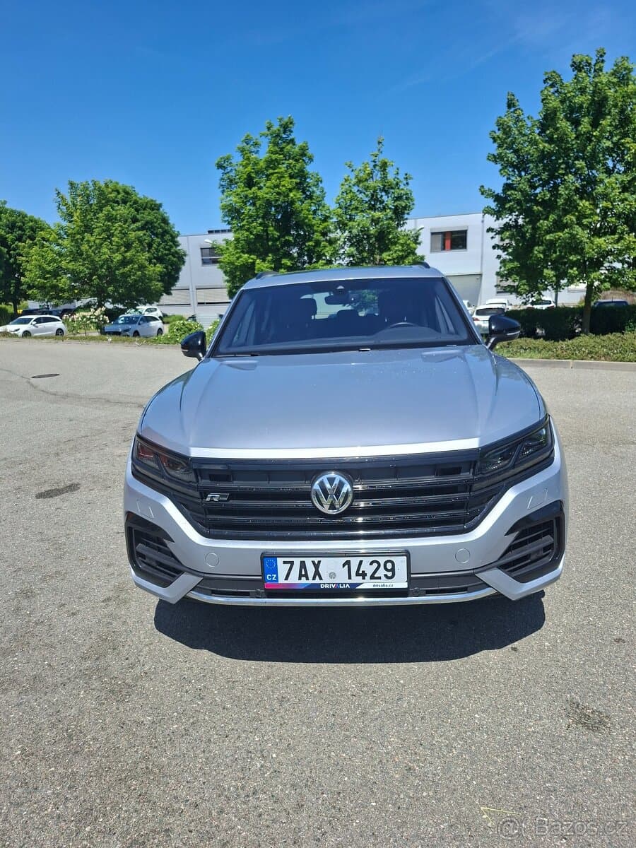 2019 Volkswagen TOUAREG - 2