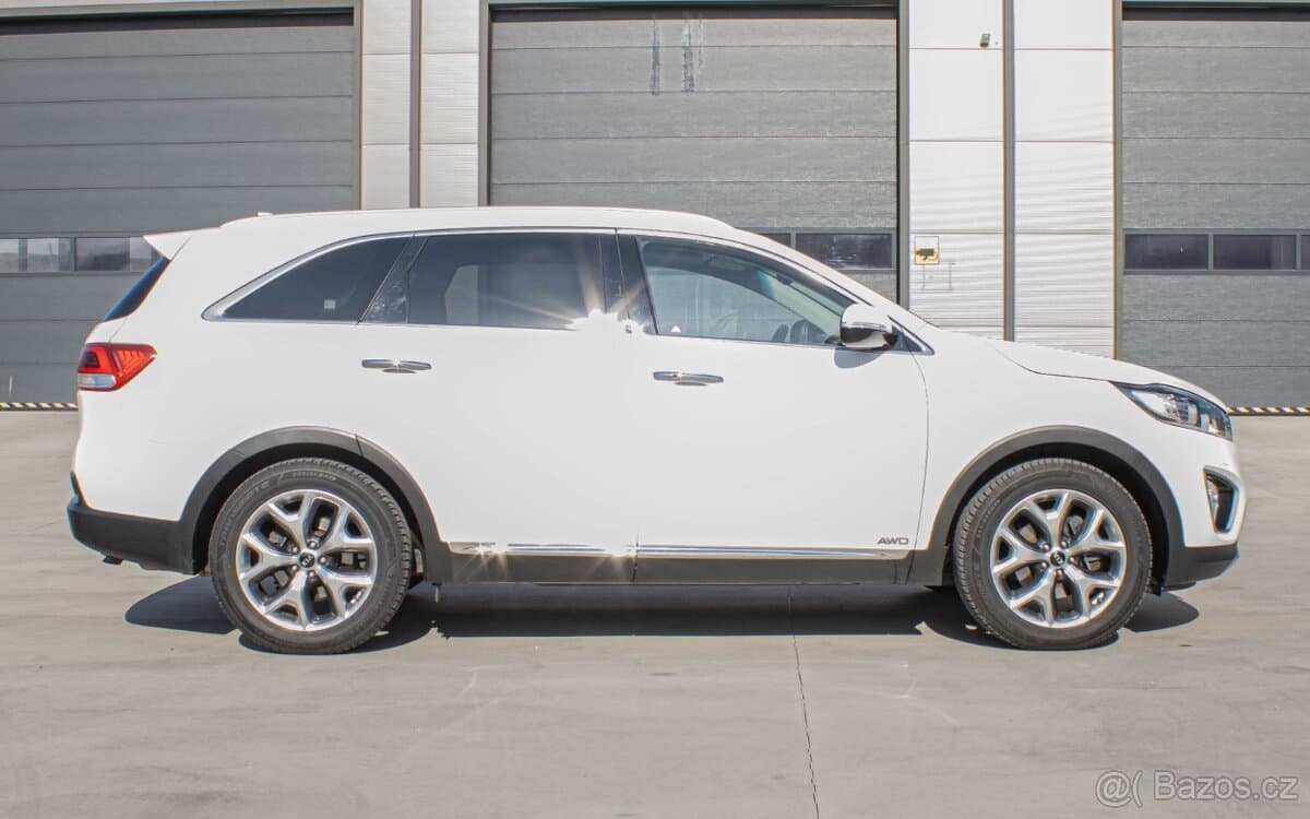 2017 Kia SORENTO - 2