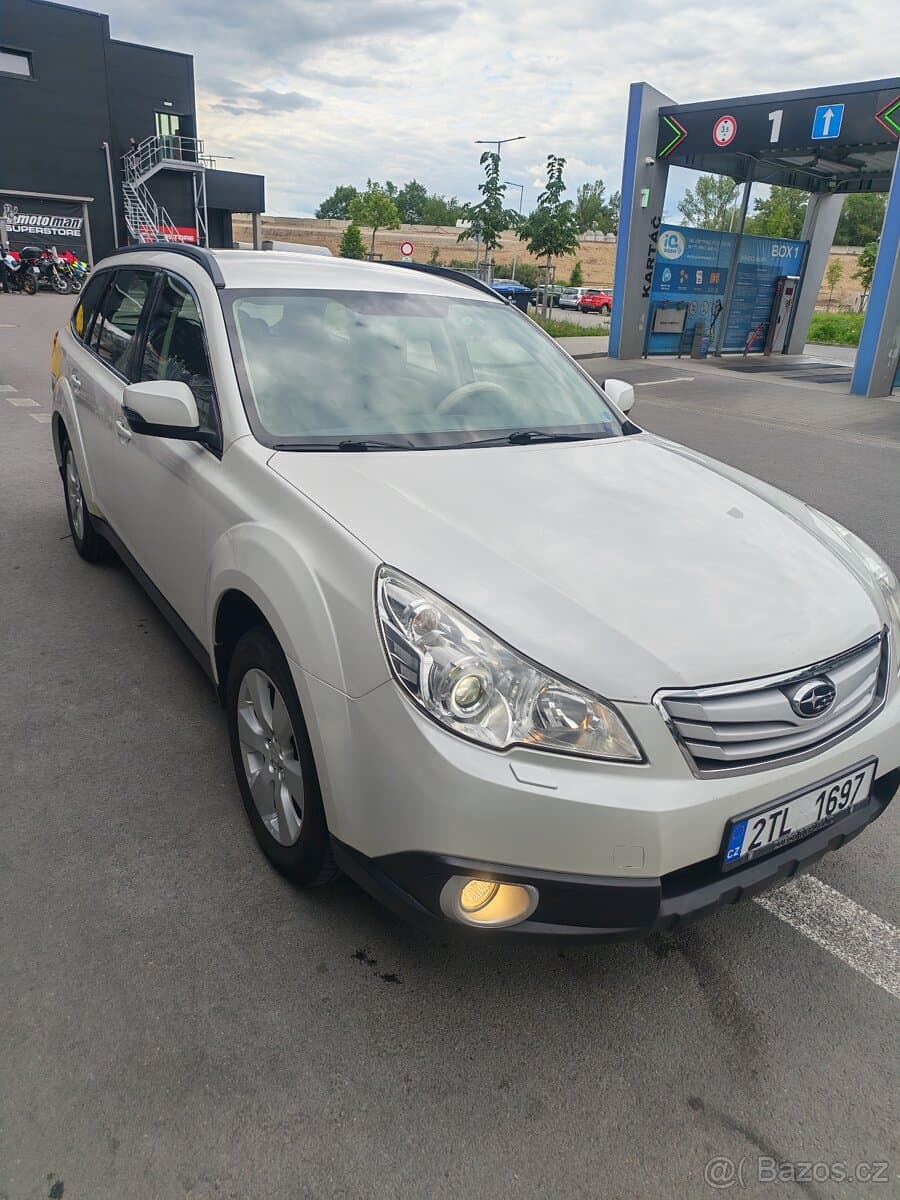2013 Subaru OUTBACK - 2