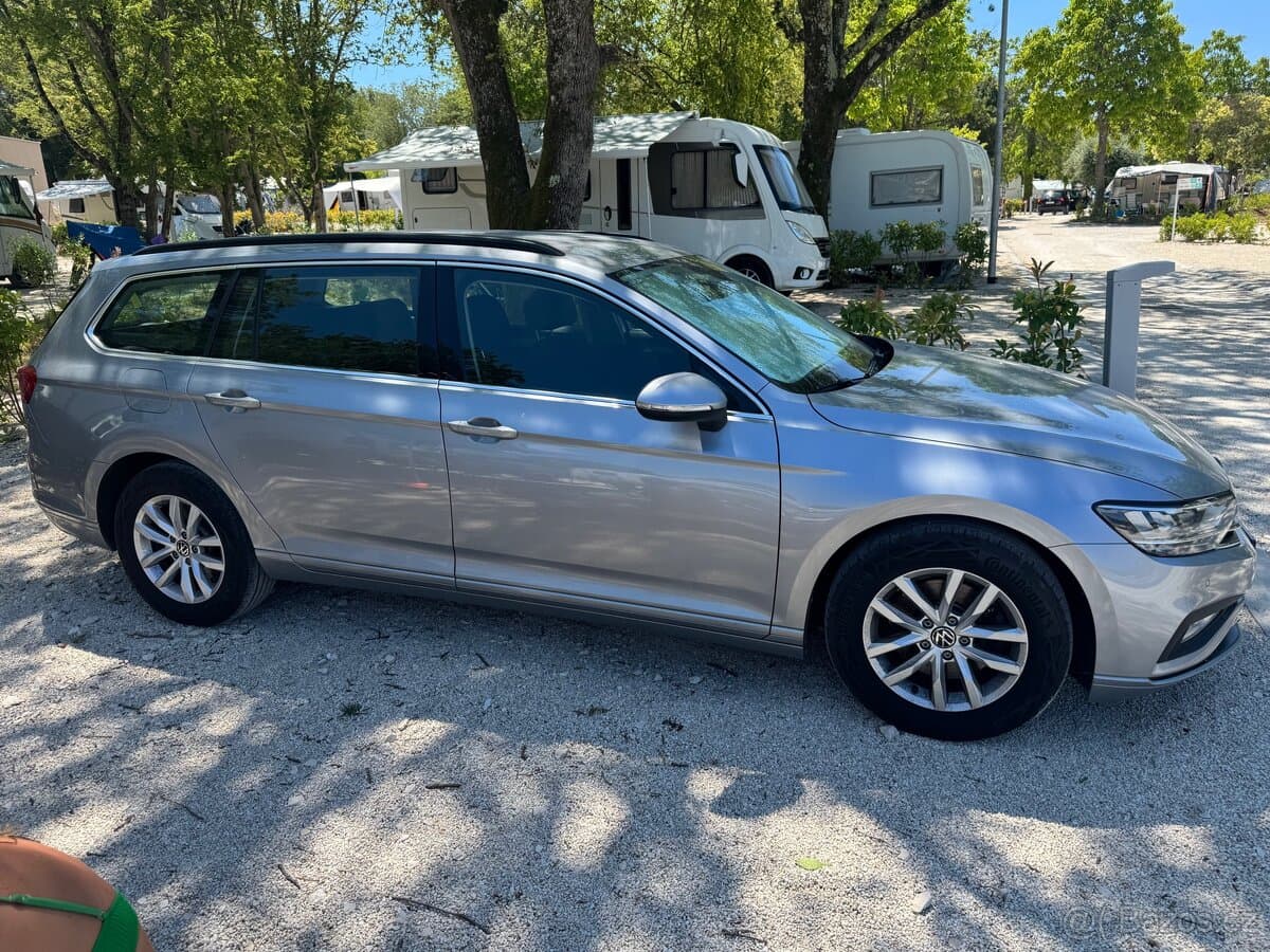 2021 Volkswagen PASSAT - 2