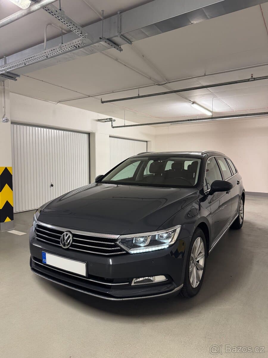 2016 Volkswagen PASSAT - 2
