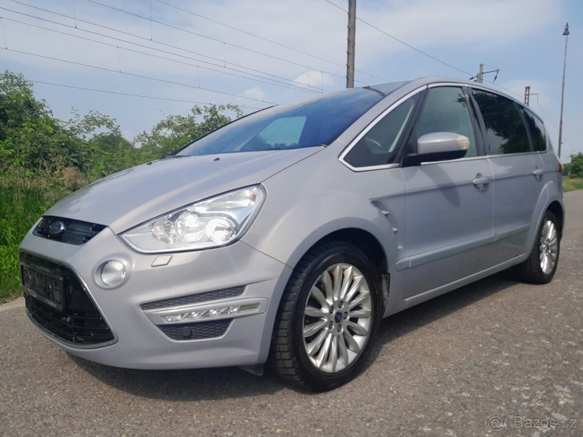 2011 Ford S-MAX - 2