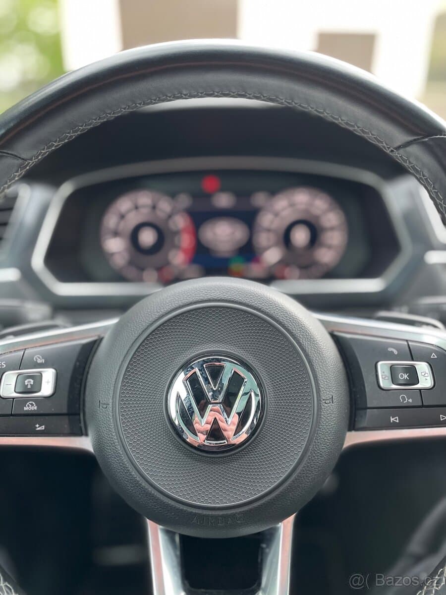 2018 Volkswagen TIGUAN - 2