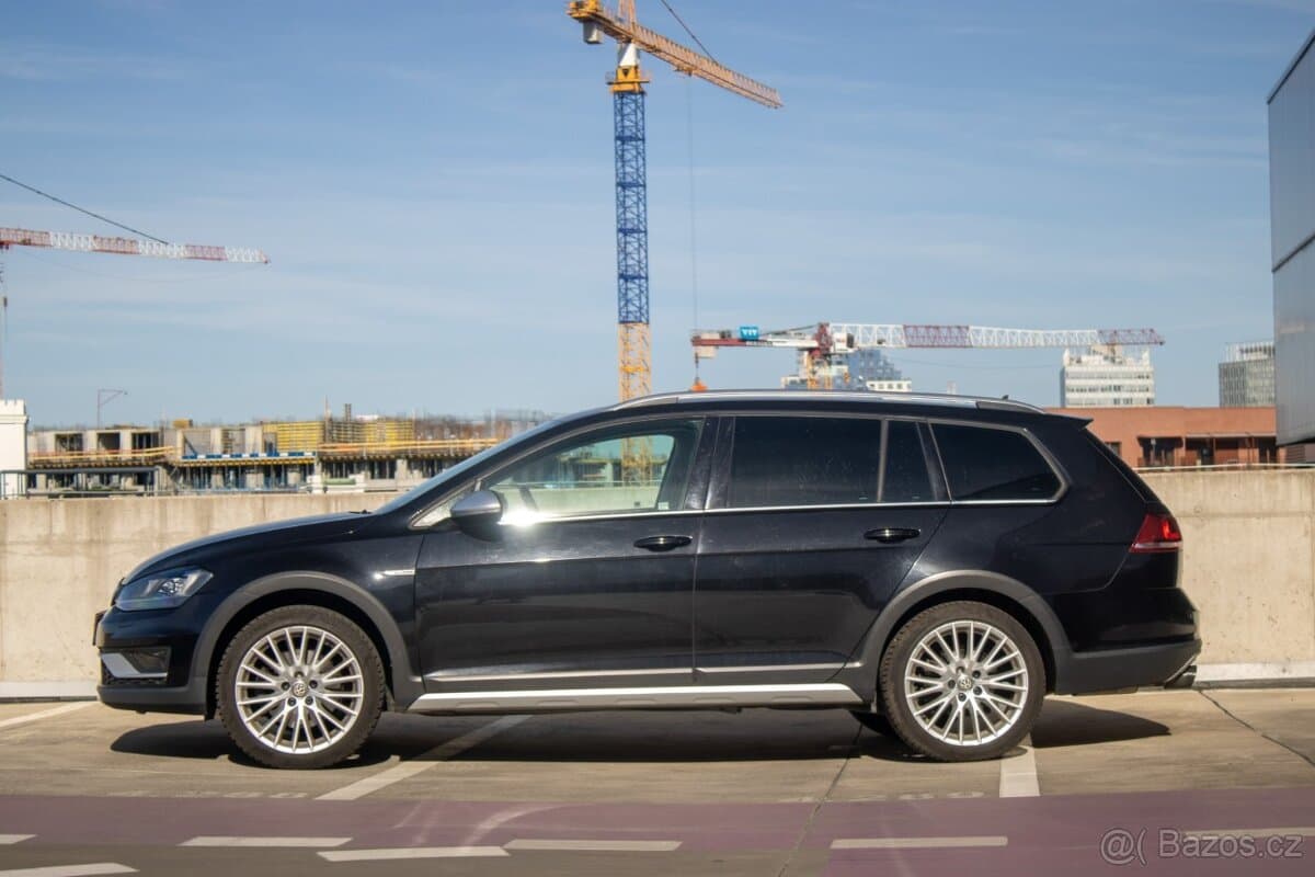 2016 Volkswagen GOLF - 2