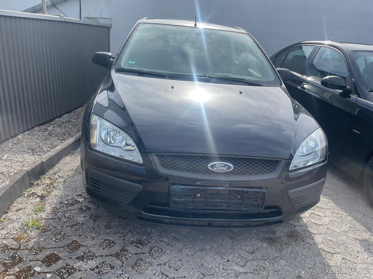 2006 Ford FOCUS - 2