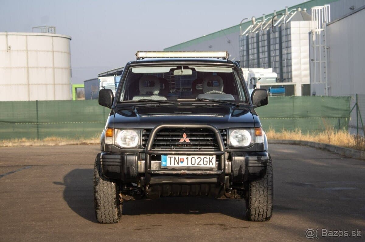 1996 Mitsubishi PAJERO - 2