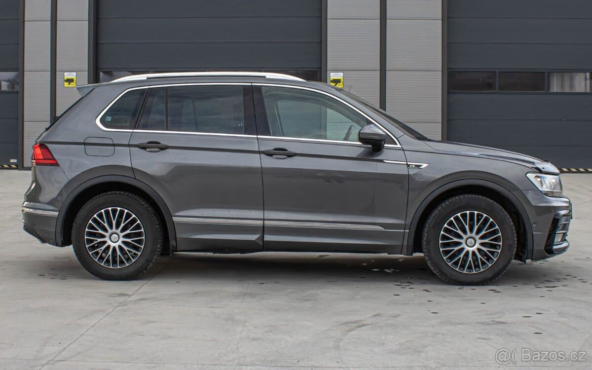 2017 Volkswagen TIGUAN - 2