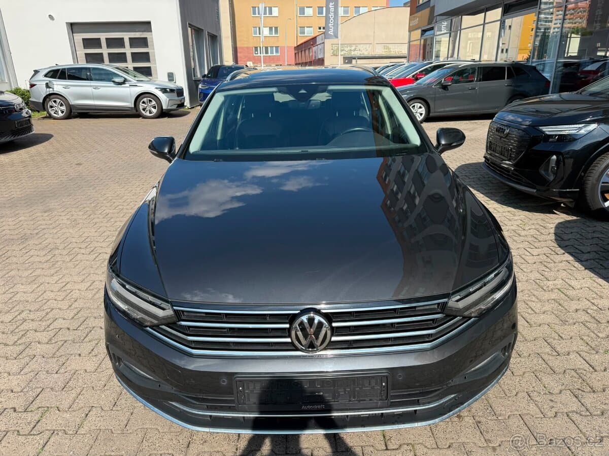 2020 Volkswagen PASSAT - 2