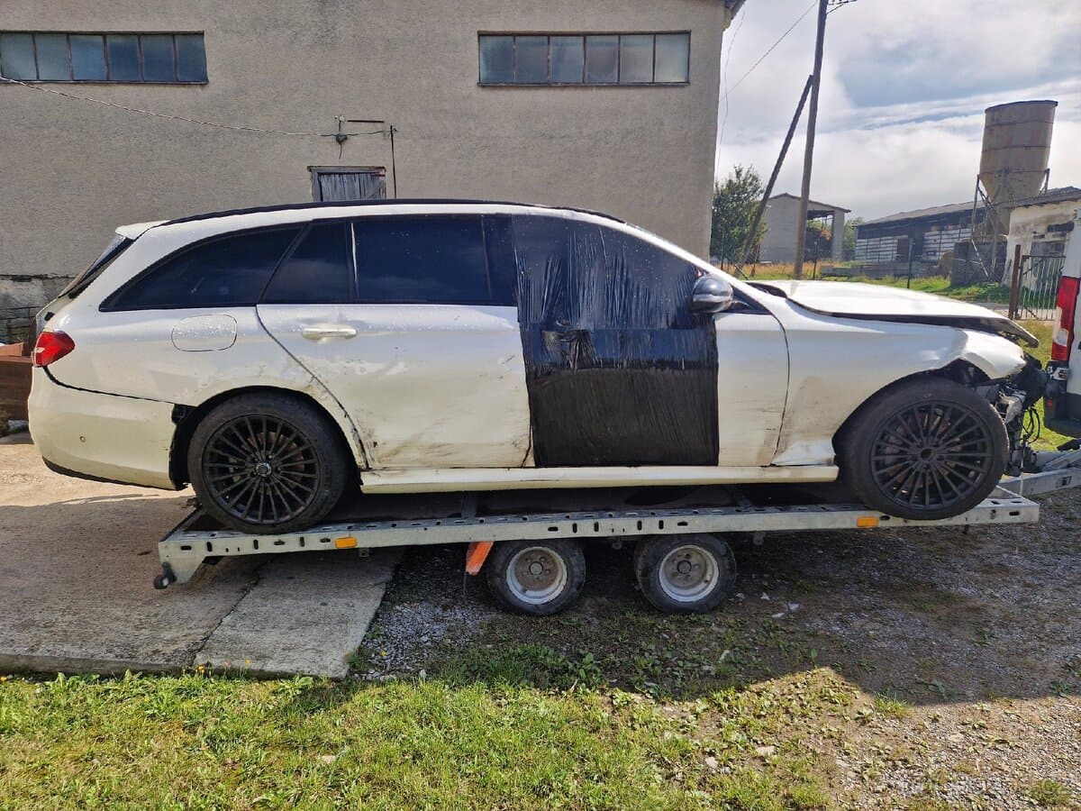 2017 Mercedes-Benz OSTATNÍ - 2