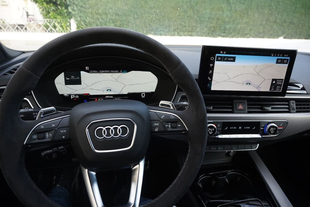 2022 Audi RS4 - 2