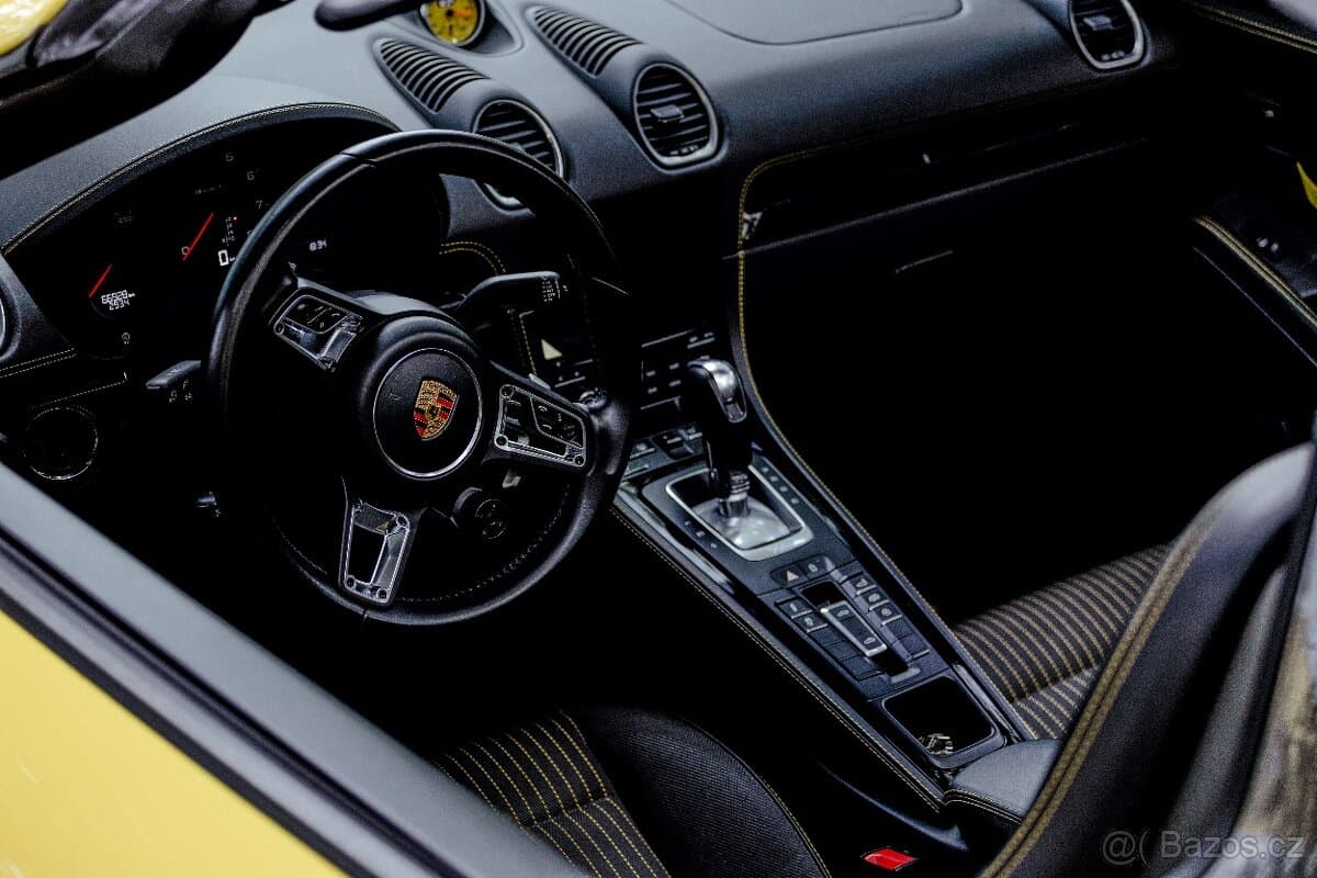 Porsche 718 - 2