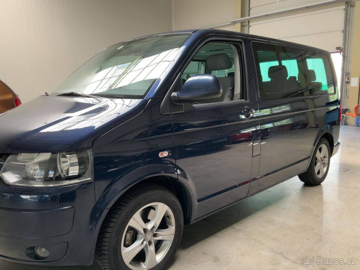 2010 Volkswagen MULTIVAN - 2