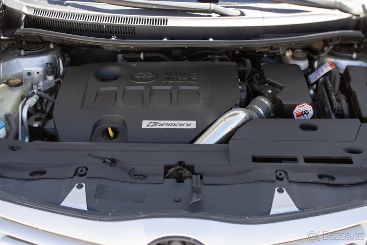 2011 Toyota AURIS - 20