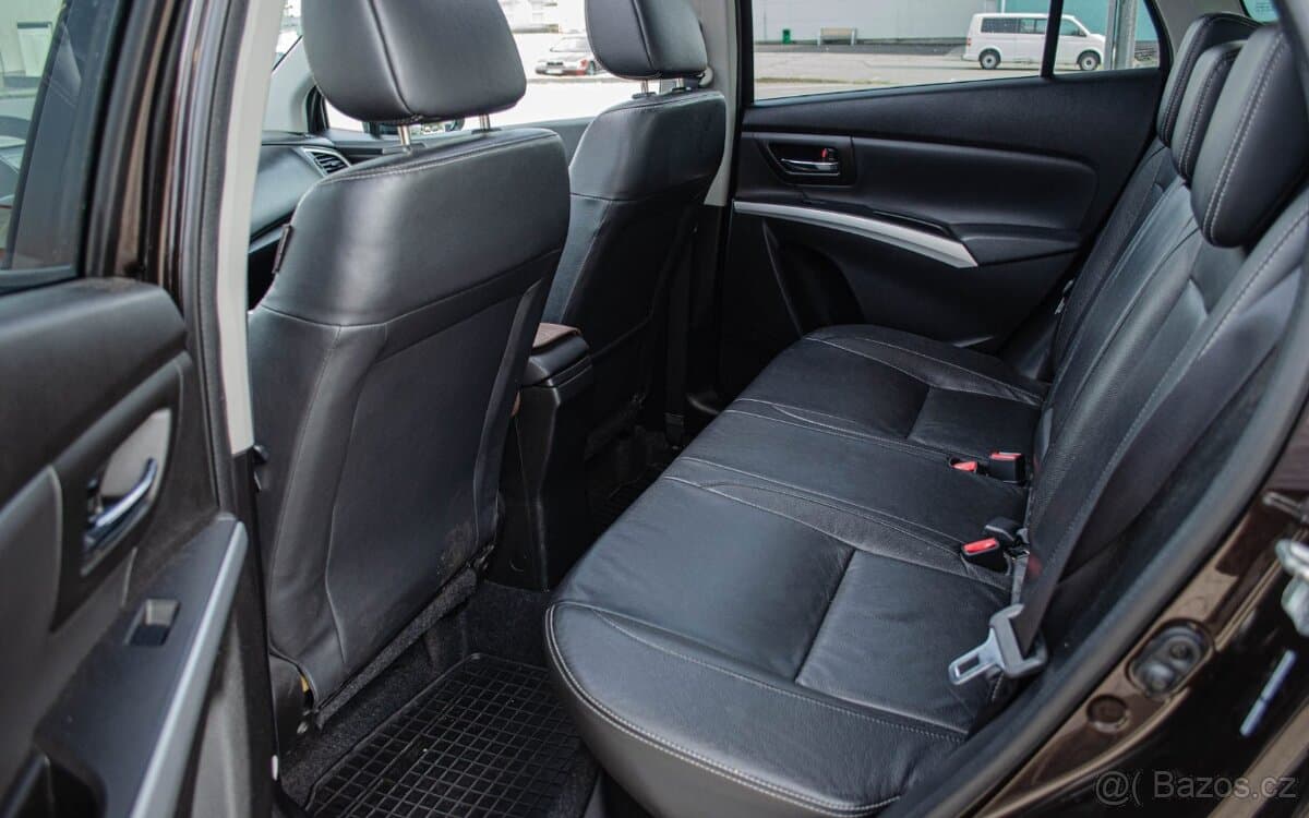 2013 Suzuki S-CROSS - 20