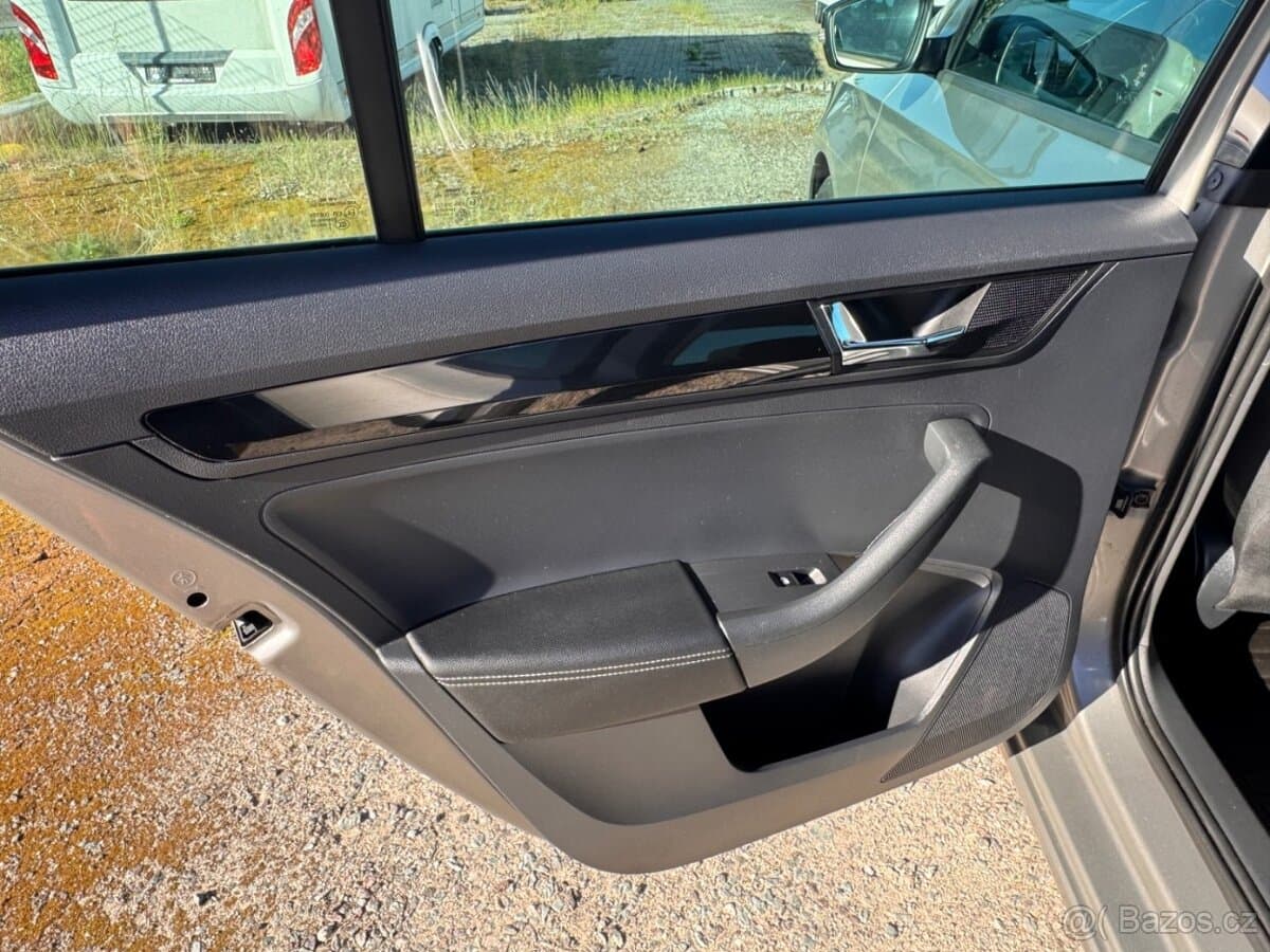 2017 Škoda RAPID - 20