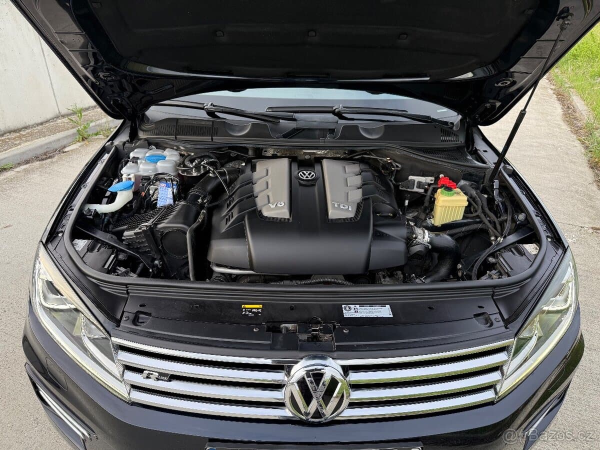 2015 Volkswagen TOUAREG - 20
