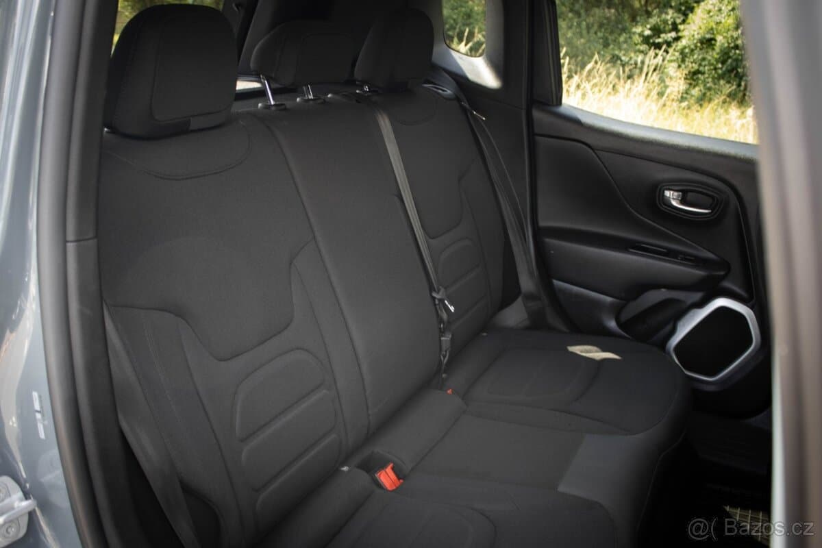 2016 Jeep RENEGADE - 20