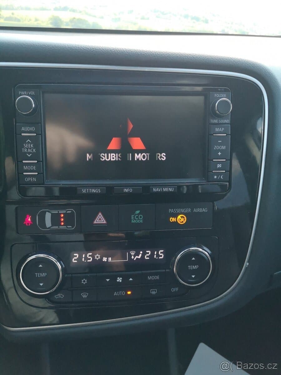 2014 Mitsubishi OUTLANDER - 20
