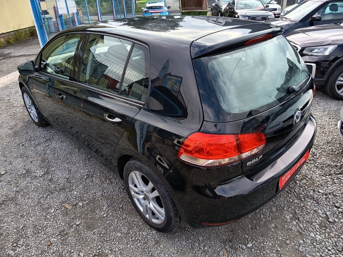 2011 Volkswagen GOLF - 20