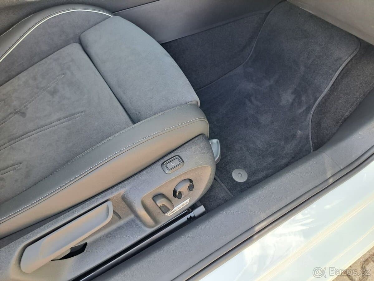 Volkswagen PASSAT - 20