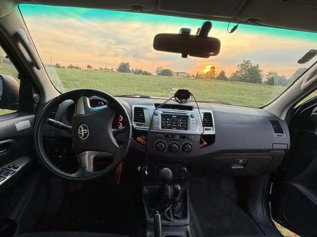 2014 Toyota HILUX - 20