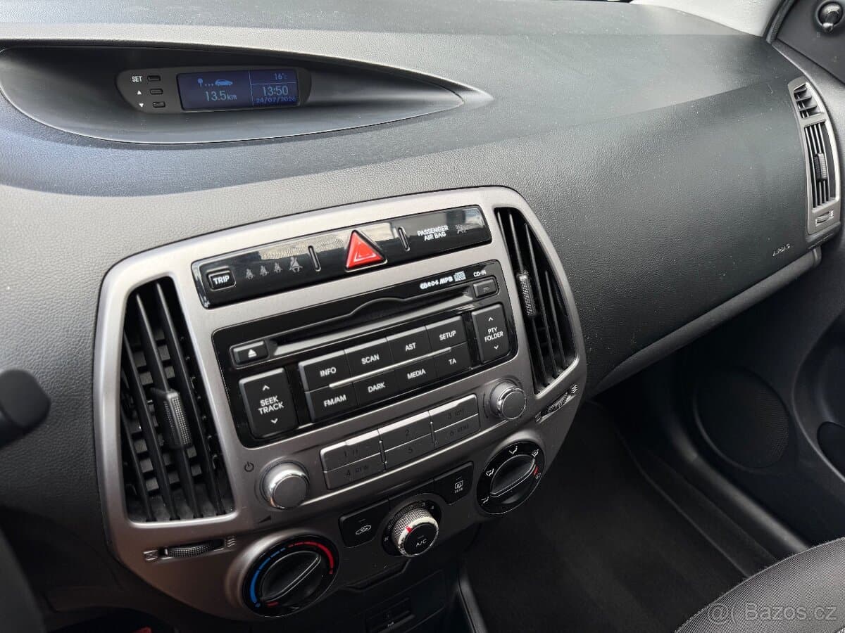 2014 Hyundai i20 - 20