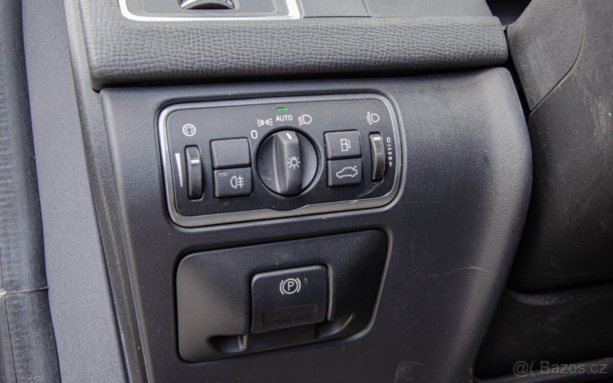 2015 Volvo XC60 - 20