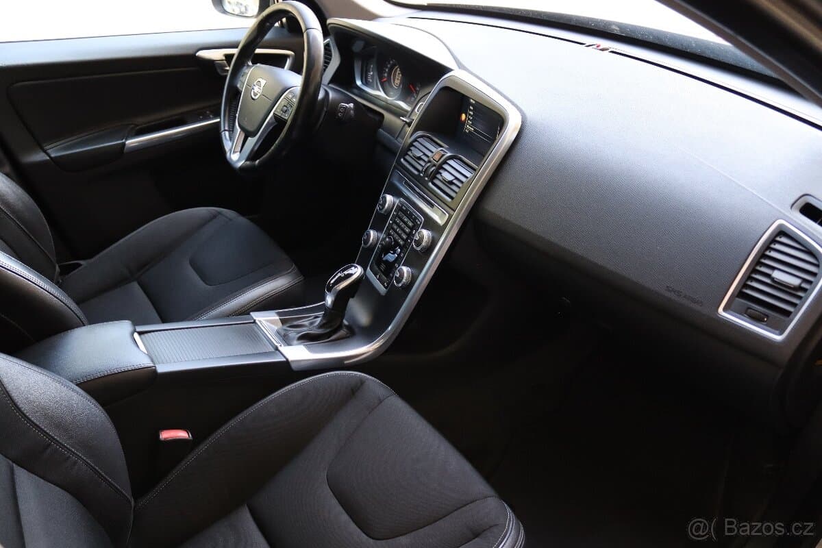 2015 Volvo XC60 - 20